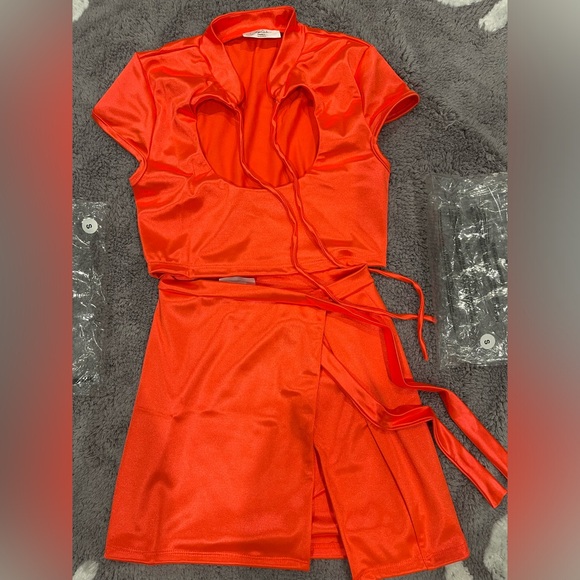 Laina Rauma Orange Silk Two-Piece Set - Picture 1 of 5